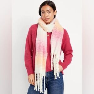 NWT Old Navy Rose Quartz Scarf